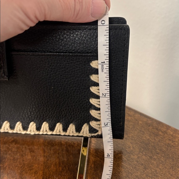 LUCKY BRAND GENUINE LEATHER WITH EMBROIDERED WHIPSTITCH ACCENTS (NWOT) - Picture 10 of 11